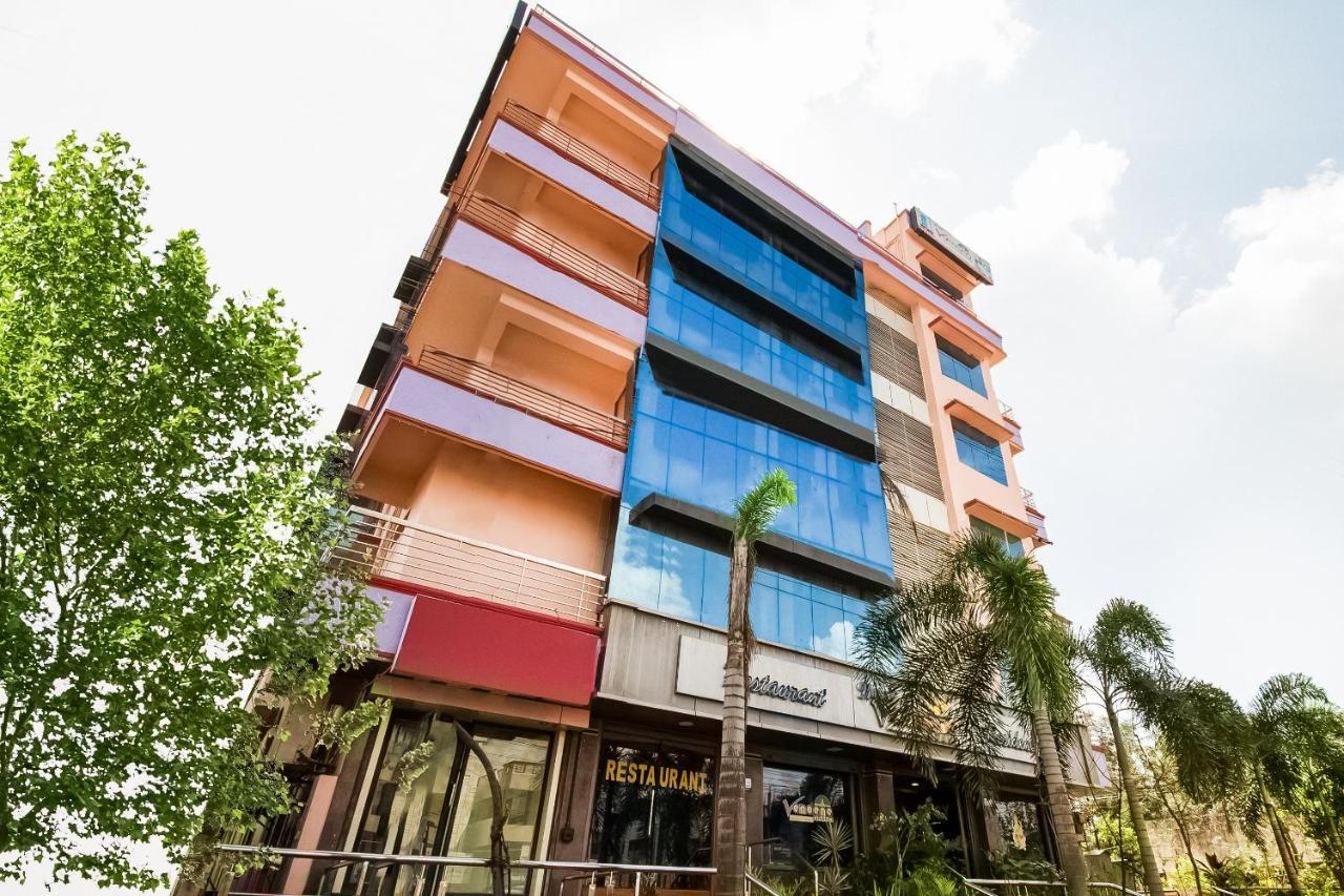 Oyo 62964 Hotel Vandana Grand Нелур Екстериор снимка